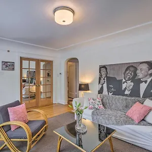 Historic On Riverwalk 1 Mi To Midtown Holiday home