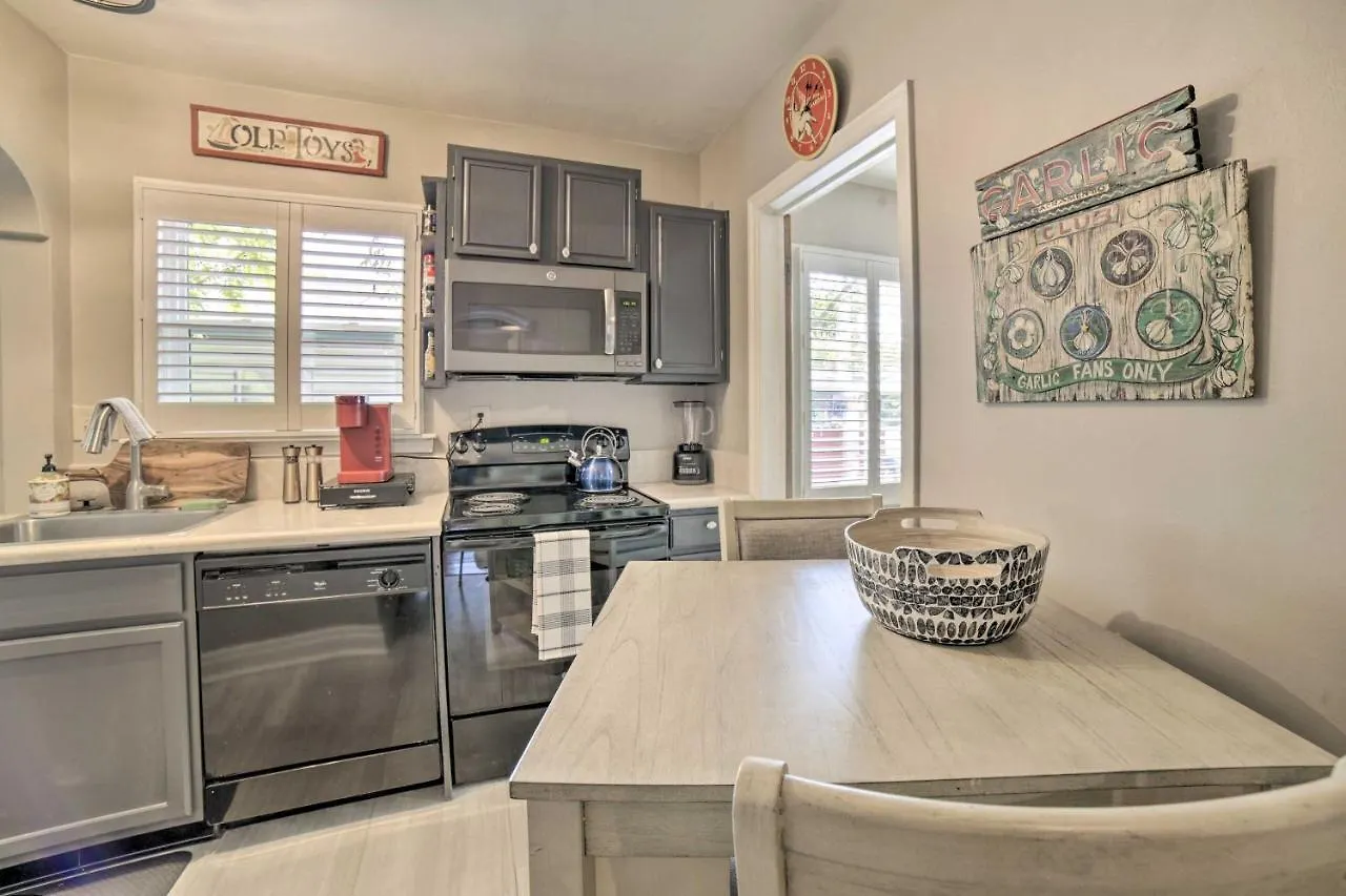 Enchanting Reno Retreat With Deck Walk To Midtown!