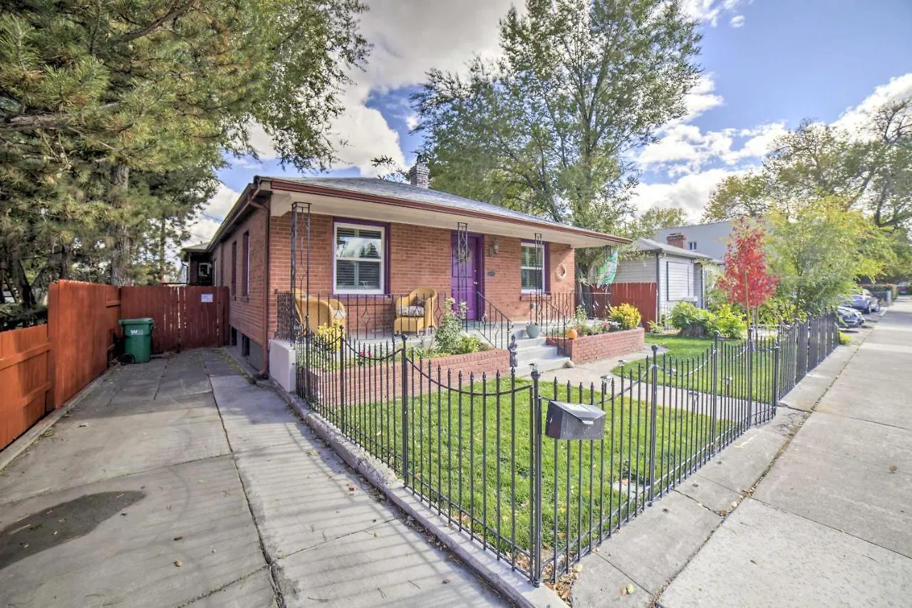 Enchanting Reno Retreat With Deck Walk To Midtown!