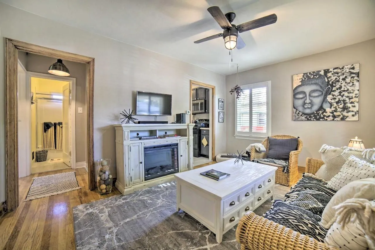 Holiday home Enchanting Reno Retreat With Deck Walk To Midtown! United States