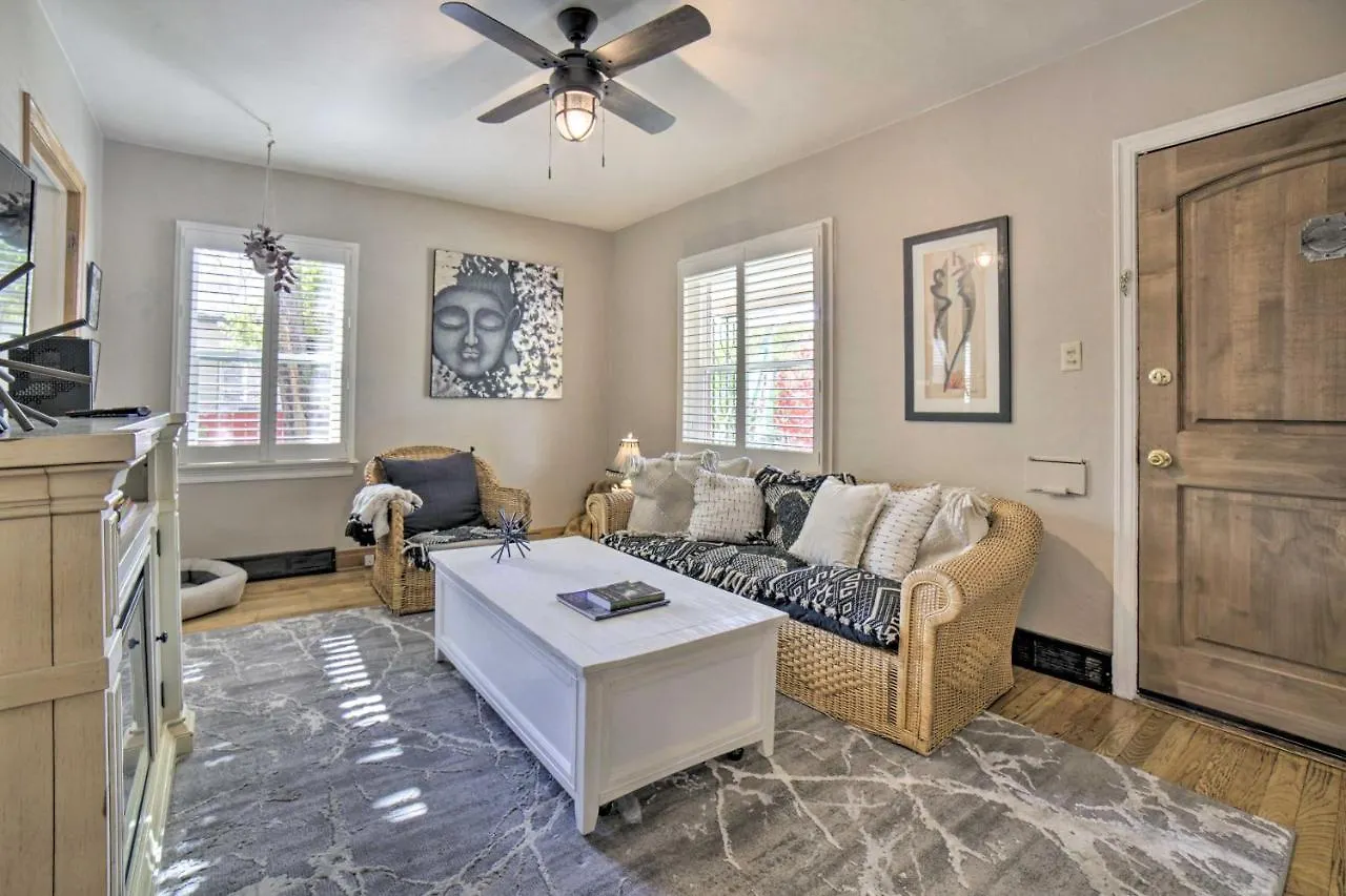 Holiday home Enchanting Reno Retreat With Deck Walk To Midtown!